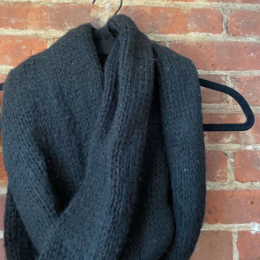 Infinity scarf